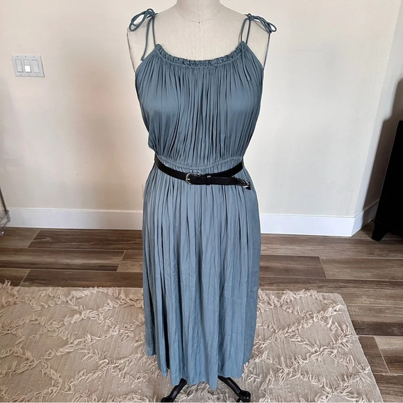 Modern Citizen Dresses & Skirts - Modern Citizen Tie-Shoulder Maxi Dress in Large - NWOT